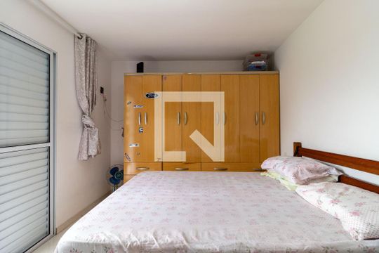 Quarto de casa à venda com 3 quartos, 60m² em Lapa de Baixo, São Paulo