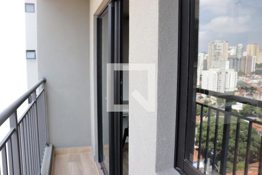 Varanda de kitnet/studio para alugar com 1 quarto, 24m² em Perdizes, São Paulo