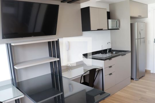 Cozinha de kitnet/studio para alugar com 1 quarto, 24m² em Perdizes, São Paulo