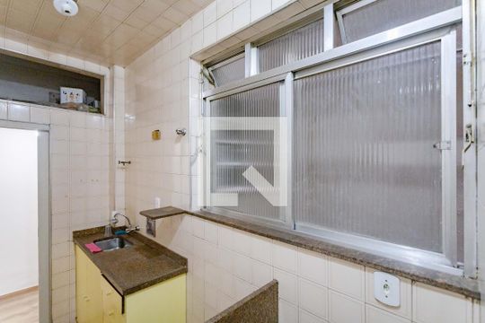 Cozinha de apartamento à venda com 2 quartos, 65m² em Catete, Rio de Janeiro