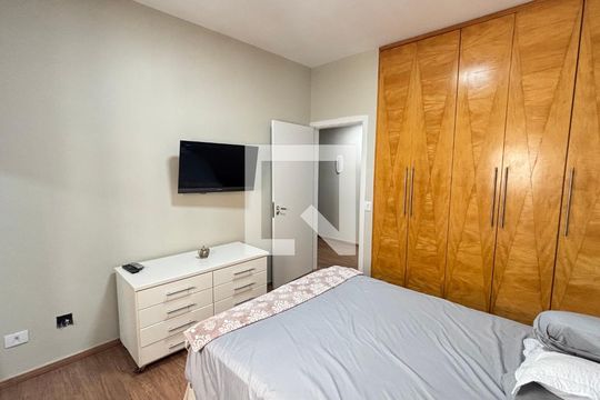 Quarto 2 de apartamento à venda com 4 quartos, 250m² em Vila Bastos, Santo André