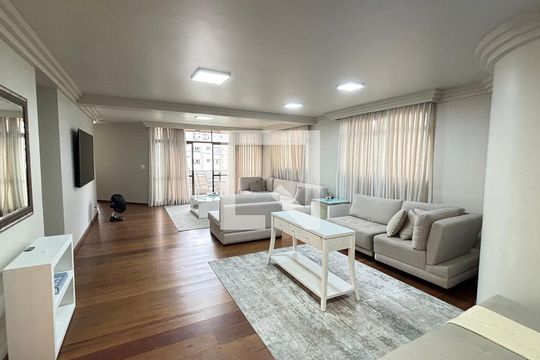 Apartamento à venda com 4 quartos, 250m² em Vila Bastos, Santo André