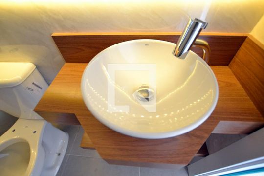 Lavabo de casa de condomínio à venda com 3 quartos, 153m² em Aberta dos Morros, Porto Alegre