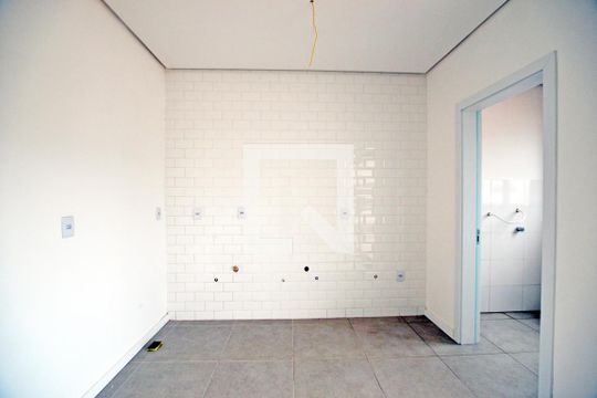 Cozinha de casa de condomínio à venda com 3 quartos, 153m² em Aberta dos Morros, Porto Alegre