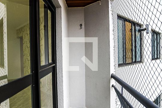 Varanda de apartamento para alugar com 2 quartos, 63m² em Jardim Henriqueta, Taboão da Serra