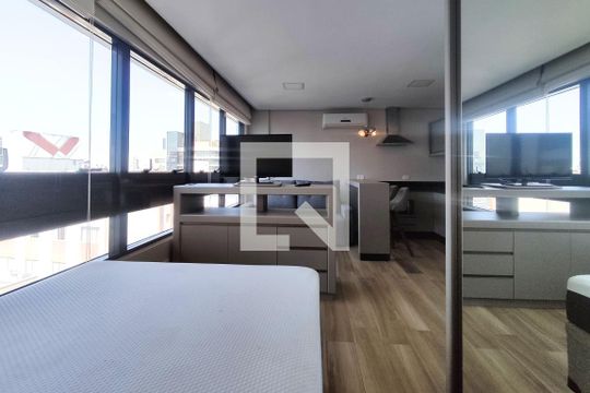 Sala de apartamento para alugar com 1 quarto, 27m² em Juvevê, Curitiba