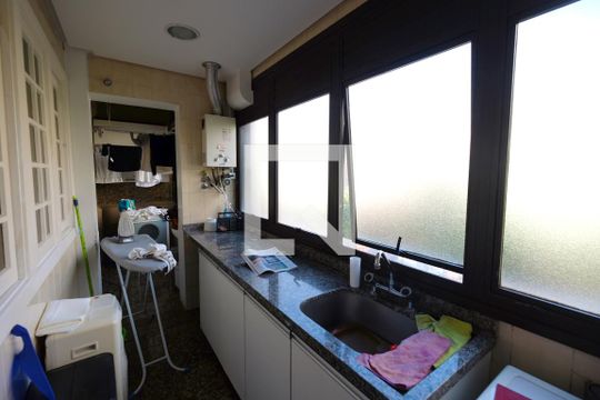 Área de Serviço de apartamento à venda com 4 quartos, 400m² em Bela Vista, Porto Alegre