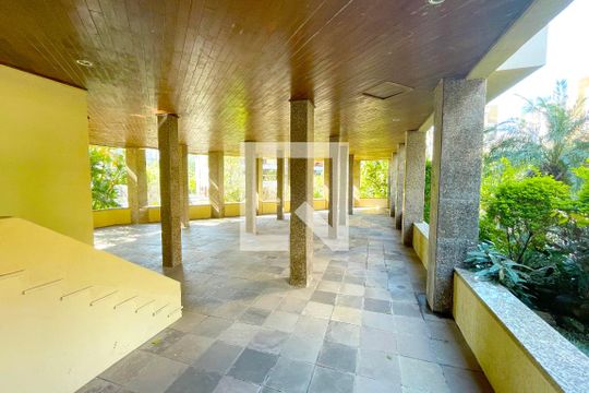 Área comum de apartamento à venda com 4 quartos, 400m² em Bela Vista, Porto Alegre