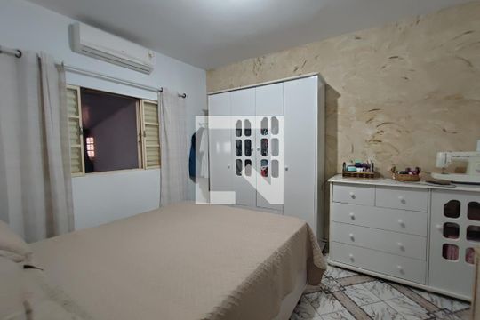 Quarto Suíte de casa à venda com 5 quartos, 449m² em Parque Fazendinha, Campinas