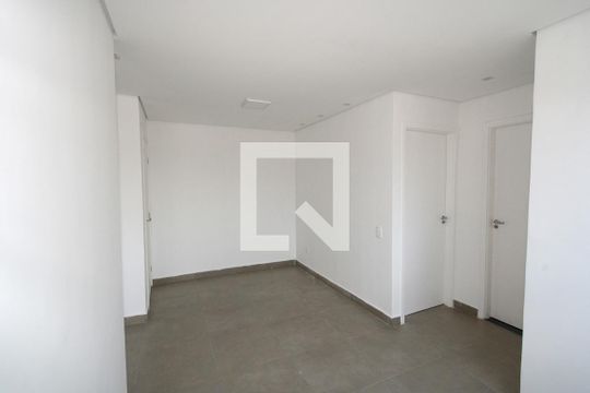 Sala de apartamento à venda com 2 quartos, 44m² em Usina Piratininga, São Paulo