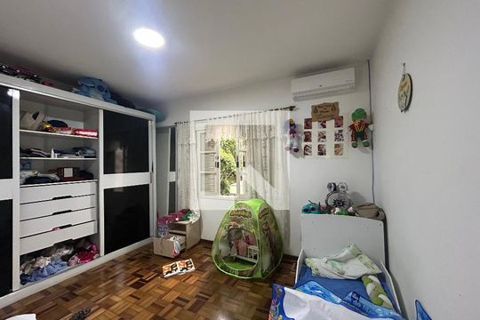 Casa - Quarto 1 de casa à venda com 5 quartos, 275m² em Piqueri, São Paulo