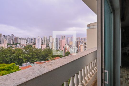 Varanda de apartamento para alugar com 3 quartos, 130m² em Aclimação, São Paulo