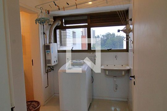 Área de Serviço de apartamento à venda com 3 quartos, 104m² em Vila Andrade, São Paulo