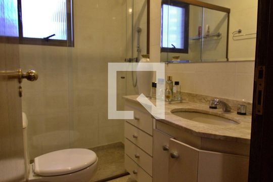Banheiro de apartamento à venda com 3 quartos, 104m² em Vila Andrade, São Paulo