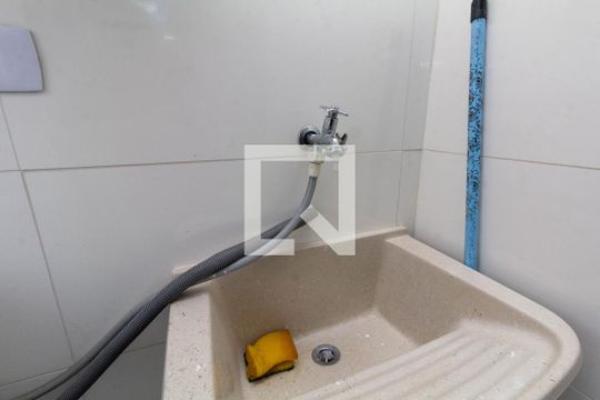 Cozinha e Área de Serviço de apartamento para alugar com 1 quarto, 30m² em Parque das Paineiras, São Paulo