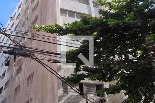 Fachada de apartamento para alugar com 1 quarto, 40m² em Gonzaga, Santos