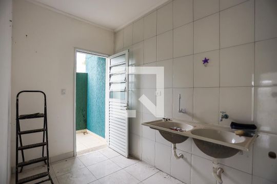 Área de serviço de casa para alugar com 4 quartos, 230m² em Jardim Nova Coimbra, Cotia