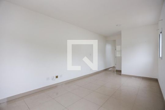 Casa para alugar com 4 quartos, 230m² em Jardim Nova Coimbra, Cotia