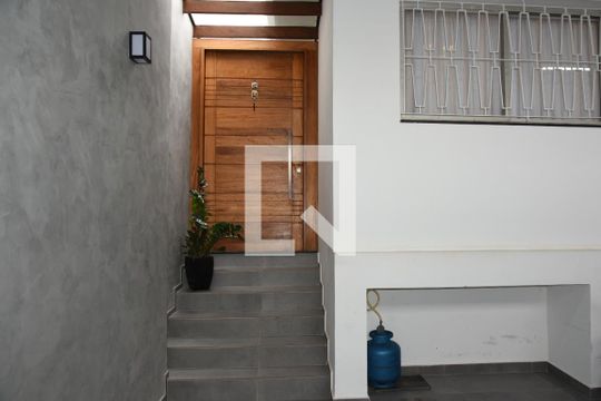 Garagem de casa à venda com 3 quartos, 202m² em Campo Grande, São Paulo