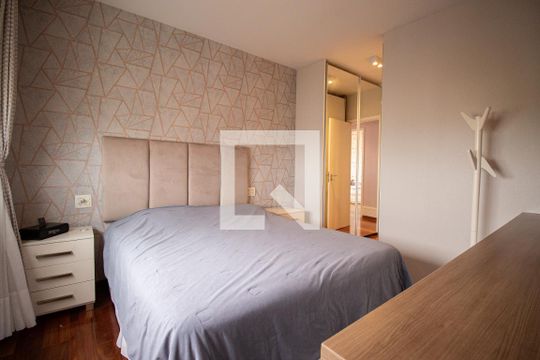 Suíte 1 de apartamento para alugar com 4 quartos, 137m² em Vila Mariana, São Paulo