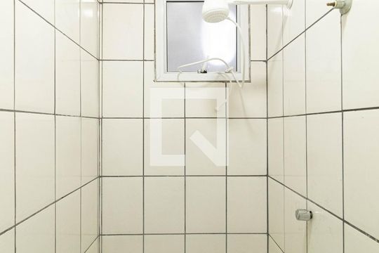 Banheiro de casa para alugar com 2 quartos, 75m² em Brás, São Paulo
