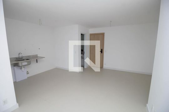 Saleta de apartamento para alugar com 3 quartos, 100m² em Botafogo, Rio de Janeiro