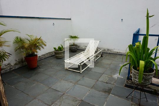 Varanda quarto 1 de casa de condomínio à venda com 3 quartos, 194m² em Jardim Hípico, São Paulo