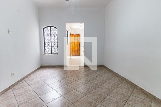 Sala de casa à venda com 3 quartos, 150m² em Vila Bertioga, São Paulo