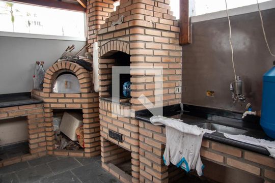 Churrasqueira de casa à venda com 3 quartos, 183m² em Vila Constança, São Paulo