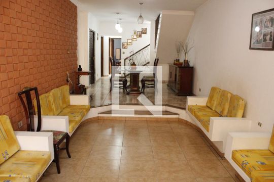 Sala de casa à venda com 4 quartos, 270m² em Rudge Ramos, São Bernardo do Campo
