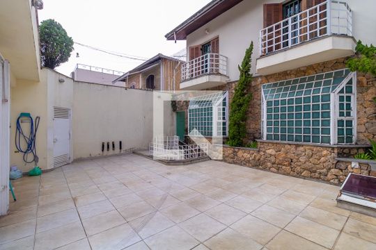 Garagem de casa para alugar com 4 quartos, 500m² em Parque da Vila Prudente, São Paulo