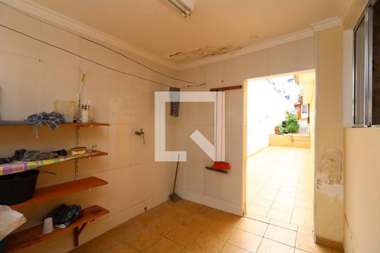 Área de Serviço de casa à venda com 3 quartos, 160m² em Vila Palmares, Santo André