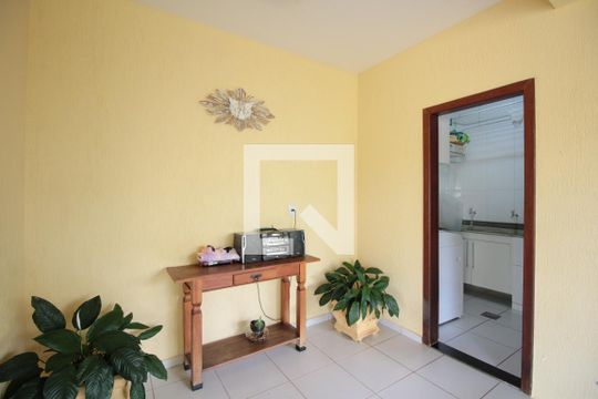Area Gourmet de casa à venda com 3 quartos, 320m² em Castelo, Belo Horizonte