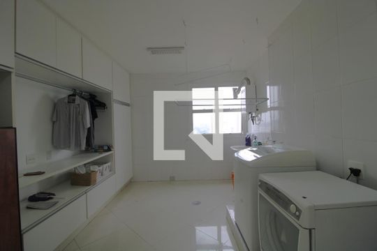 Área de Serviço de apartamento à venda com 4 quartos, 411m² em Jardim Belgica, São Paulo