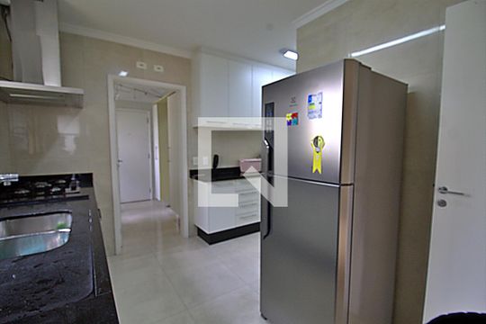 Cozinha de apartamento para alugar com 2 quartos, 158m² em Vila Andrade, São Paulo