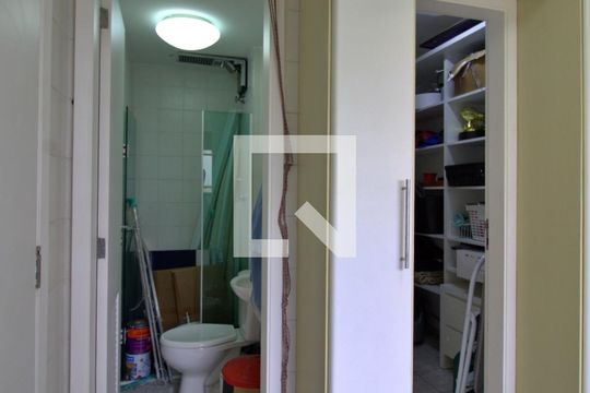 Área de Serviço de apartamento para alugar com 2 quartos, 158m² em Vila Andrade, São Paulo