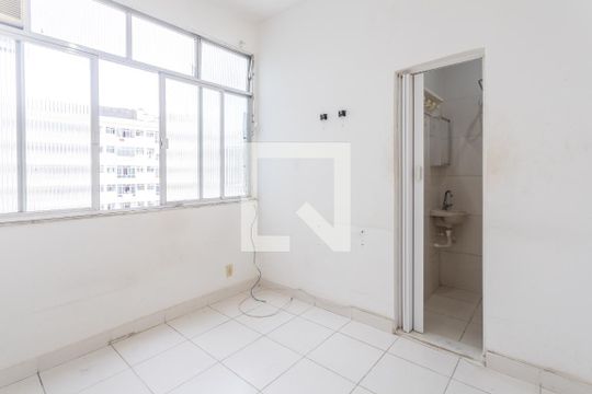 Studio de kitnet/studio para alugar com 0 quarto, 32m² em Centro, Rio de Janeiro