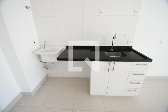 Cozinha de kitnet/studio à venda com 1 quarto, 41m² em Centro, Campinas
