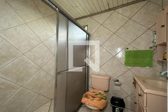 Banheiro de casa à venda com 3 quartos, 140m² em Campestre, São Leopoldo