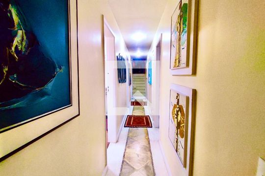Corredor de casa à venda com 6 quartos, 600m² em Gávea, Rio de Janeiro