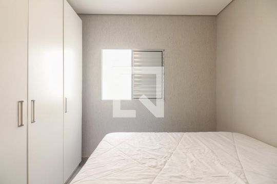 Quarto 2 de casa à venda com 3 quartos, 150m² em Vila Gomes Cardim, São Paulo