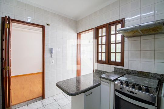 Cozinha de apartamento para alugar com 2 quartos, 80m² em Pinheiros, São Paulo