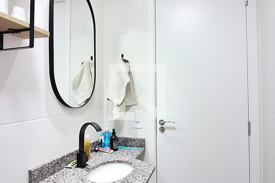 Banheiro Social de apartamento para alugar com 2 quartos, 55m² em Vila Joao Basso, São Bernardo do Campo
