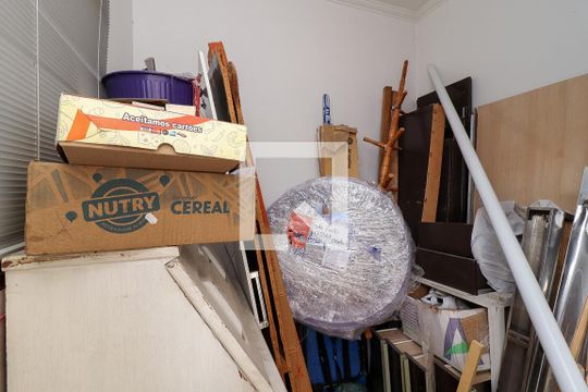 Quarto de Serviço de casa à venda com 3 quartos, 180m² em Santa Teresinha, São Paulo