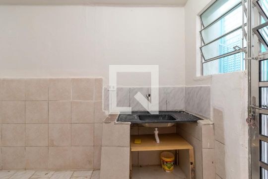 Cozinha de casa para alugar com 1 quarto, 50m² em Casa Verde Alta, São Paulo