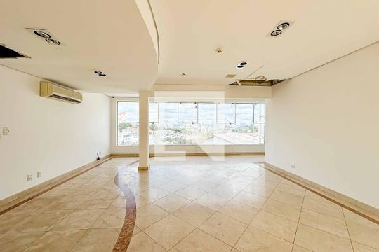 Sala 1 de casa à venda com 8 quartos, 700m² em Jardim Sao Bento, São Paulo