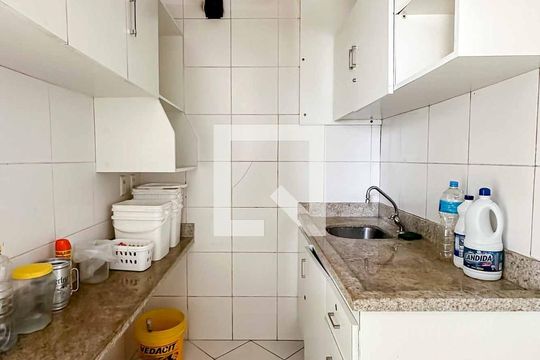 Cozinha  de casa à venda com 8 quartos, 700m² em Jardim Sao Bento, São Paulo