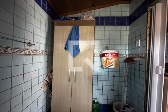 Banheiro de casa à venda com 2 quartos, 120m² em Campina, São Leopoldo