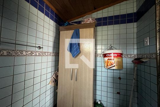 Banheiro de casa à venda com 2 quartos, 120m² em Campina, São Leopoldo