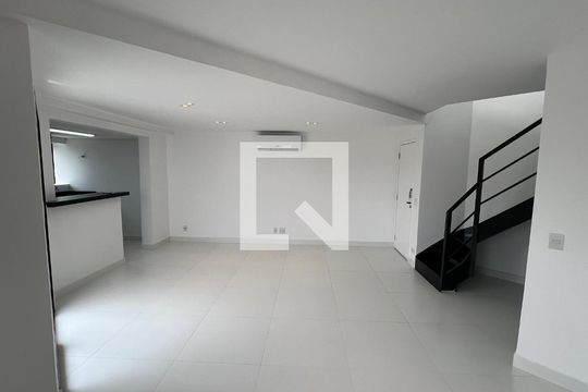Apartamento para alugar com 2 quartos, 110m² em Pinheiros, São Paulo